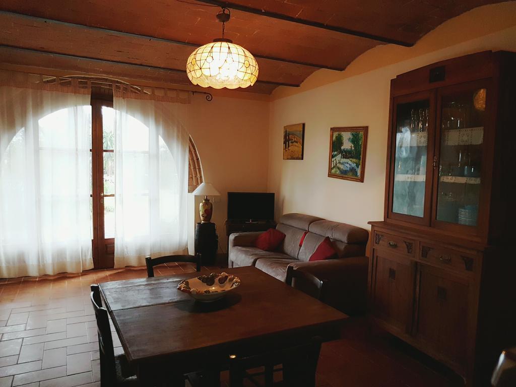 Agriturismo Il Poderino Біббона Екстер'єр фото